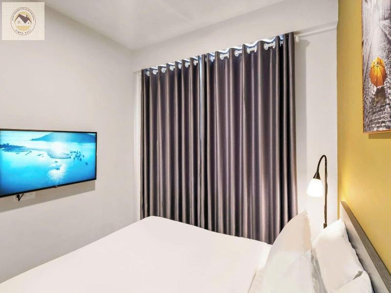 Soho Residences Penthouse Apartment image