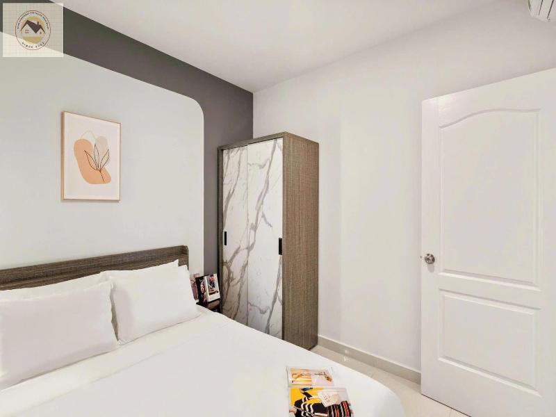 Soho Residences Penthouse Apartment image