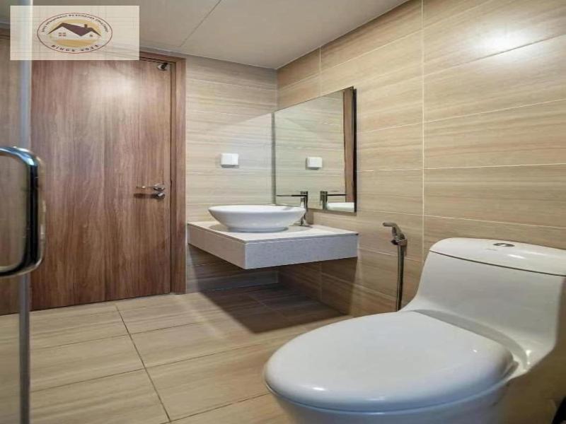 Soho Residences Penthouse Apartment image