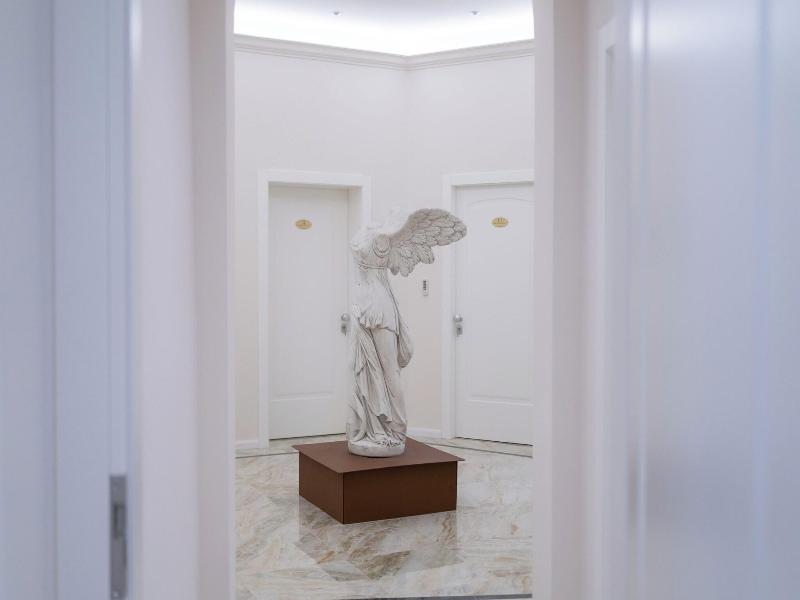 Romart Luxury Rooms image