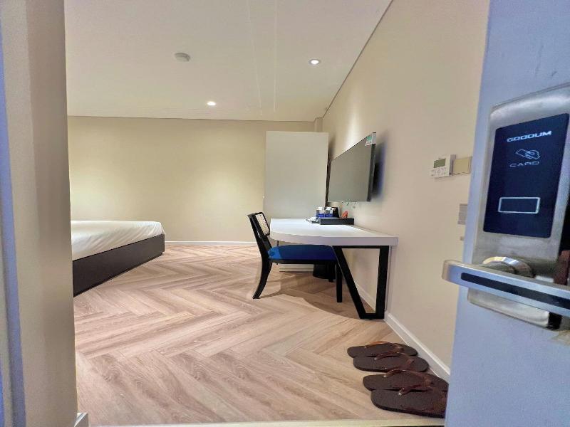 Hanz Sunset Hotel & Spa image