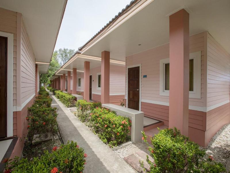 Kiang Talay Resort image