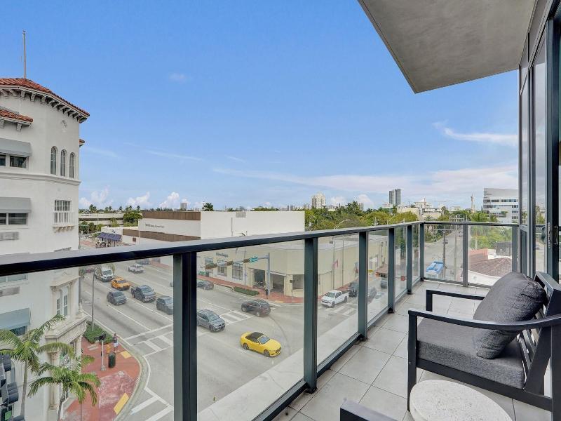 17west Apartments By Stay Hospitality image