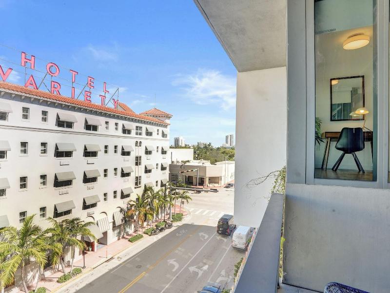 17west Apartments By Stay Hospitality image