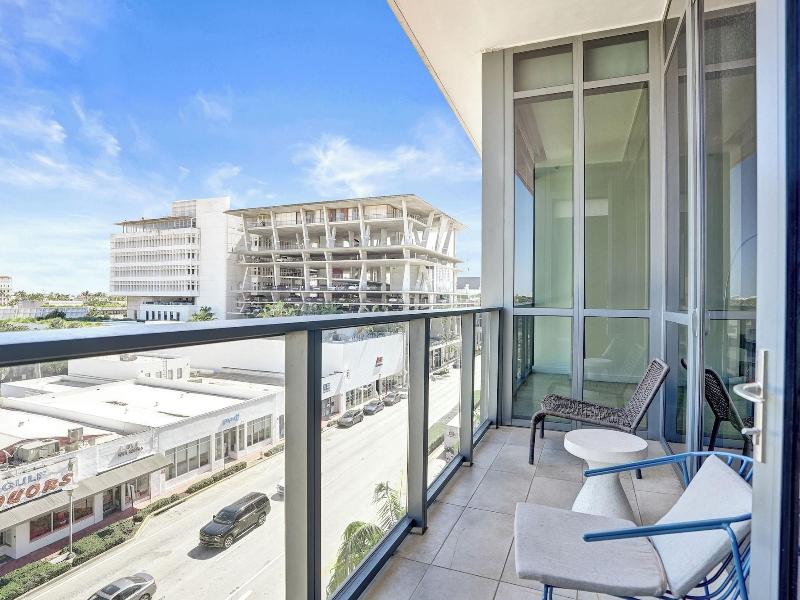 17west Apartments By Stay Hospitality image