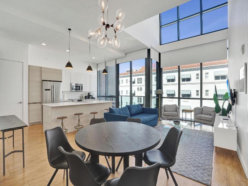 17west Apartments By Stay Hospitality image