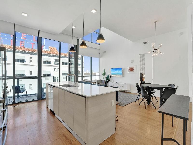 17west Apartments By Stay Hospitality image