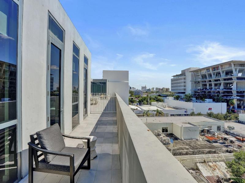 17west Apartments By Stay Hospitality image