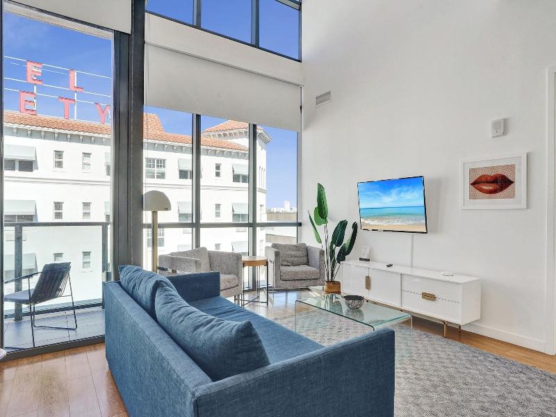 17west Apartments By Stay Hospitality image