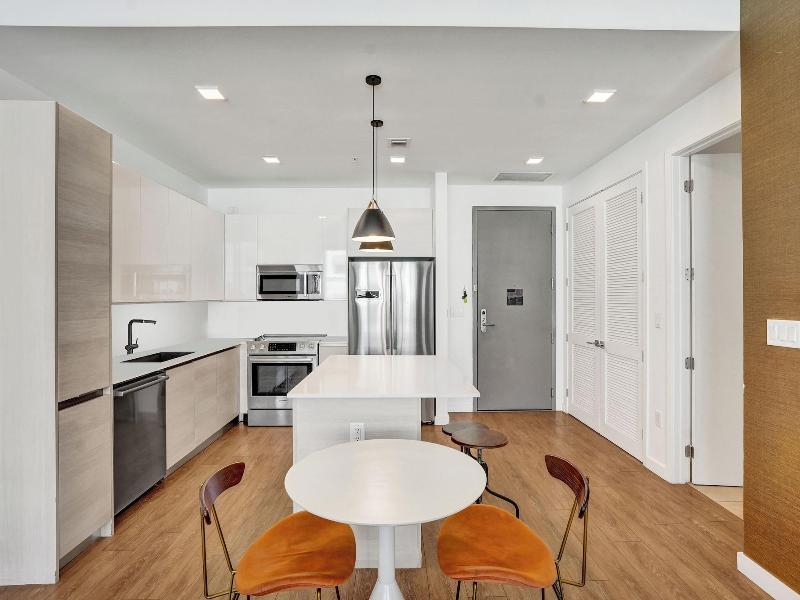 17west Apartments By Stay Hospitality image