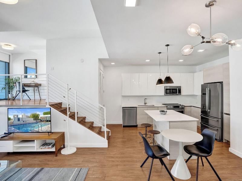 17west Apartments By Stay Hospitality image