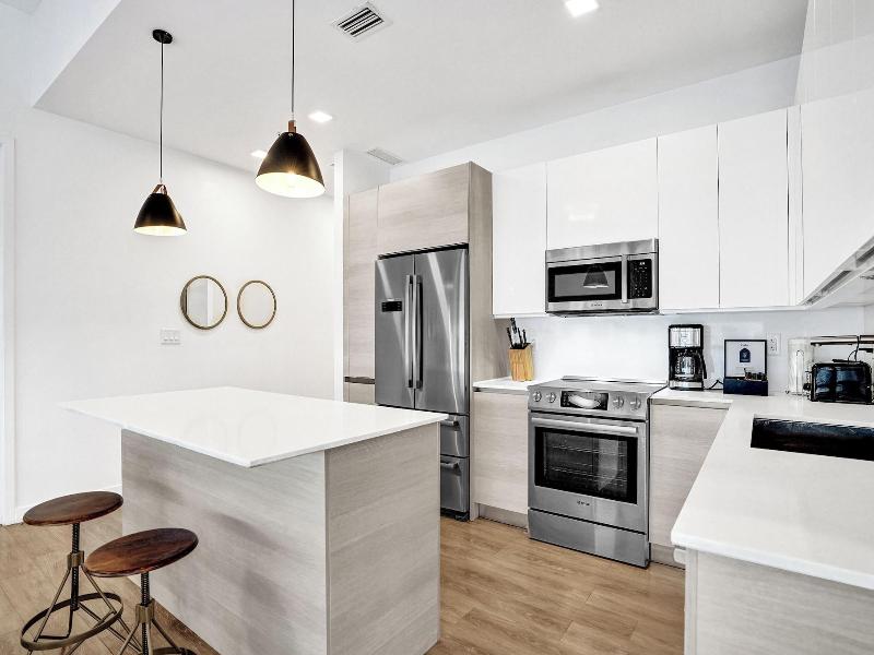 17west Apartments By Stay Hospitality image