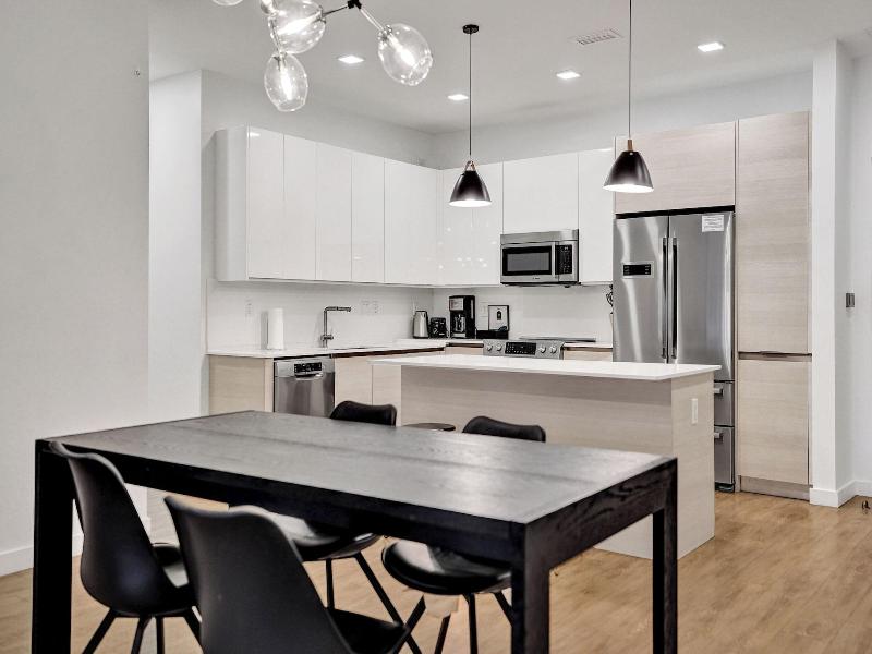 17west Apartments By Stay Hospitality image