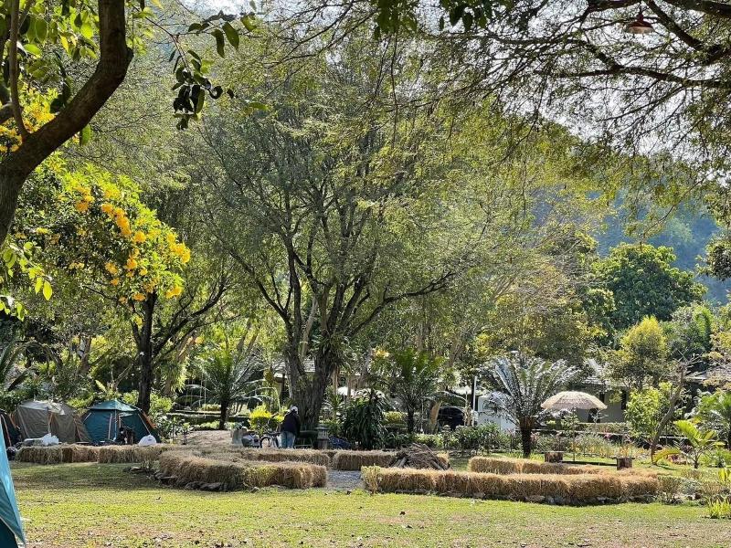 Khaokhab Lodge