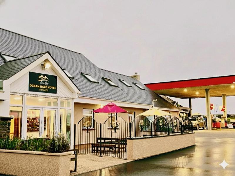 Oyo Ocean Haze Hotel image
