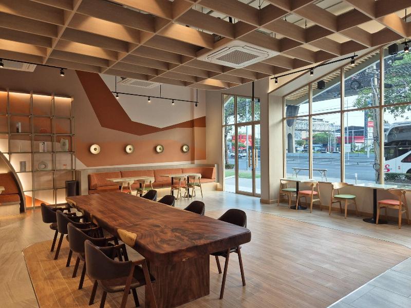The Publyc Hotel image