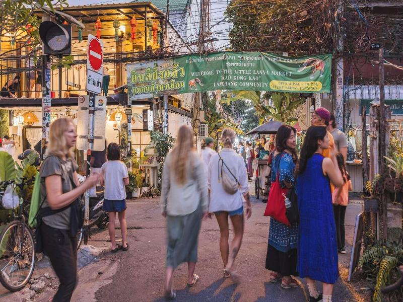 Roomquest Chiang Mai Tha Phae image