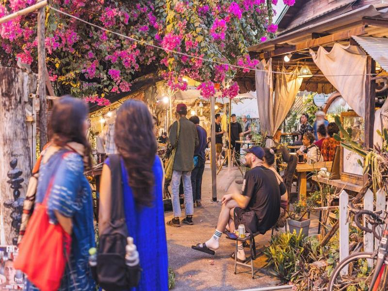 Roomquest Chiang Mai Tha Phae image