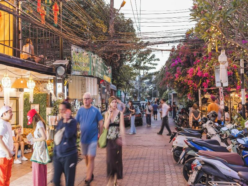 Roomquest Chiang Mai Tha Phae image