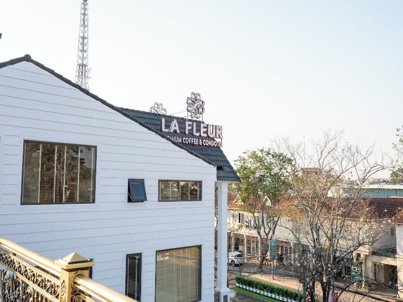 La Fleur Premium Central Apartment Hotel
