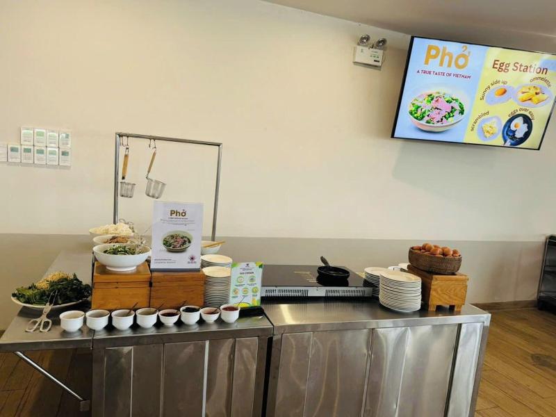 Atp Galaxy Hotel & Apartment Danang image