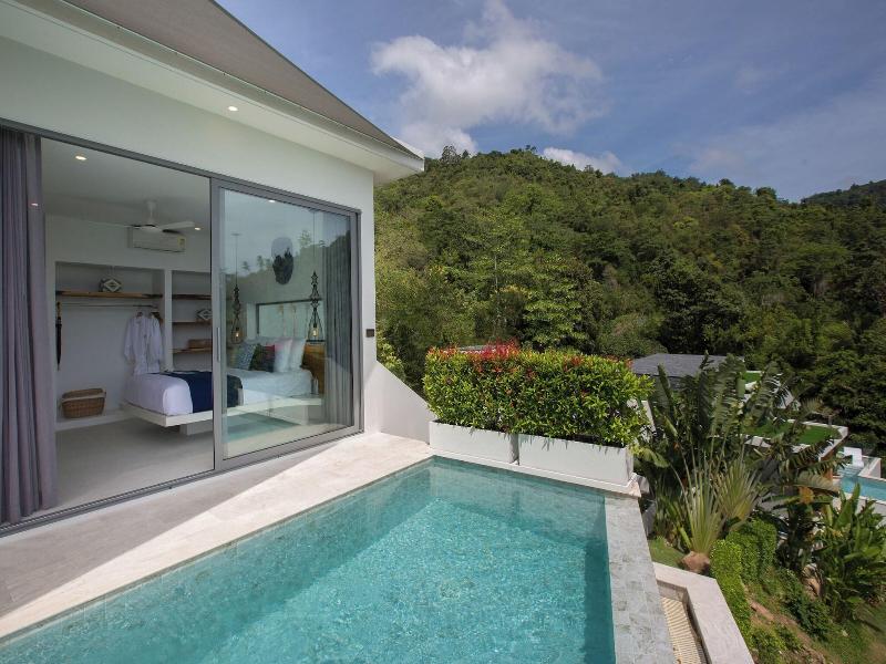 Zog Villas image