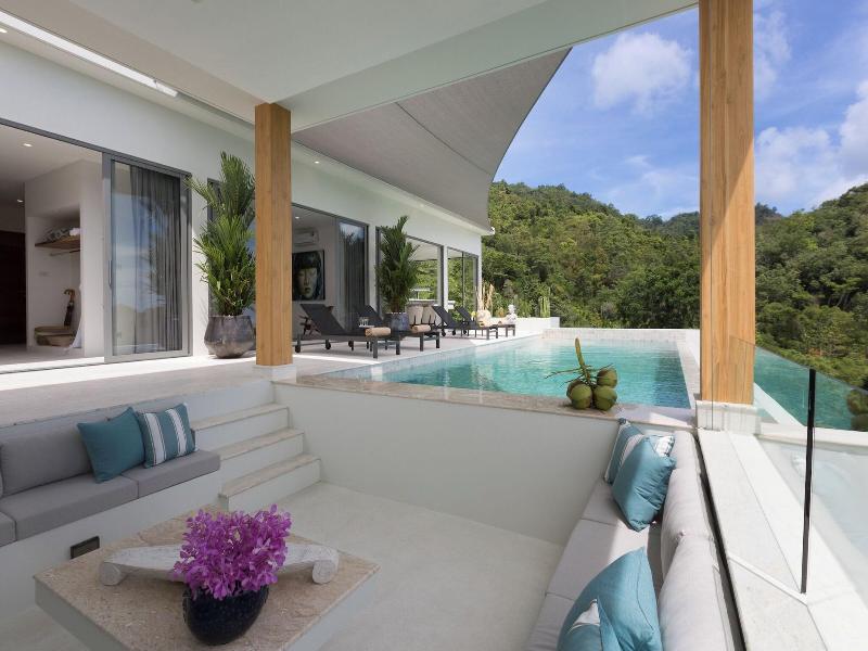 Zog Villas image