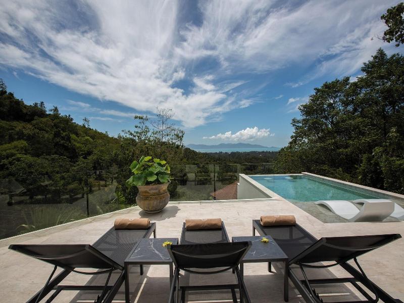 Zog Villas image