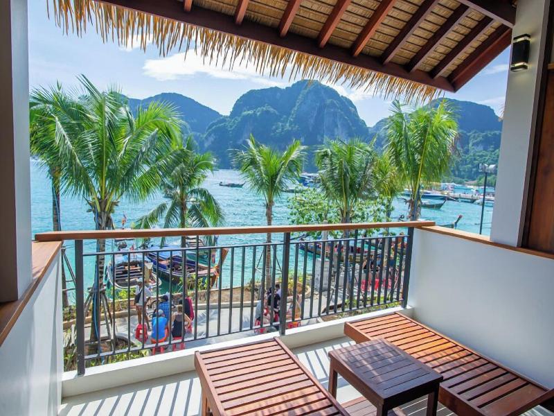 Phi Phi At Pier  — photo 3