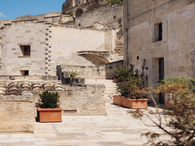 Vetera Matera image