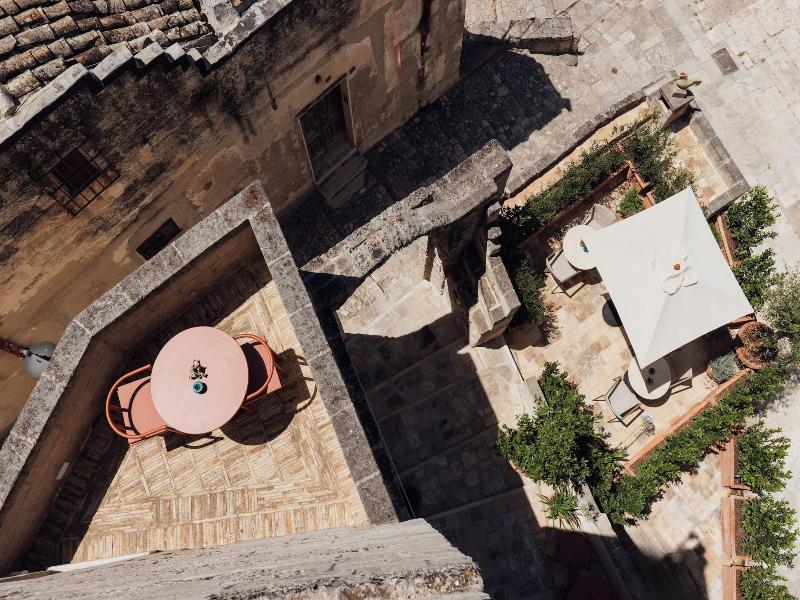 Vetera Matera image