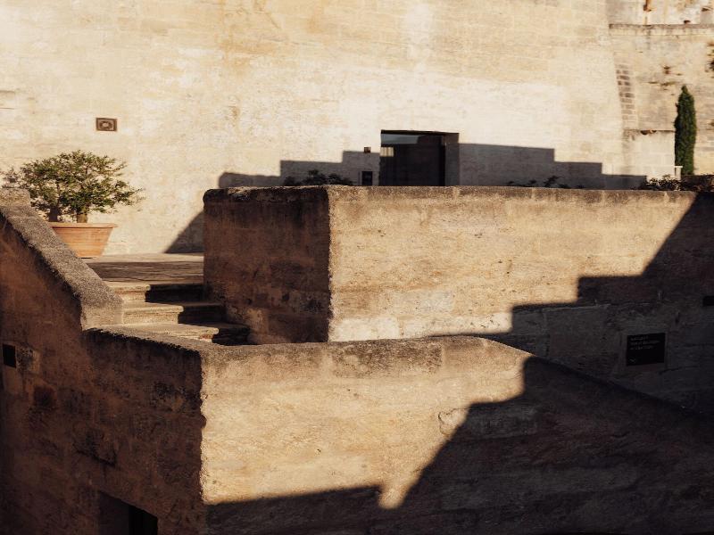 Vetera Matera image
