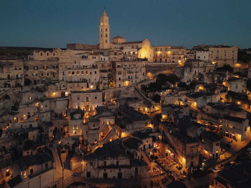 Vetera Matera image