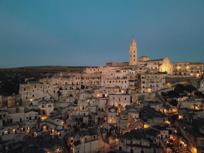 Vetera Matera image