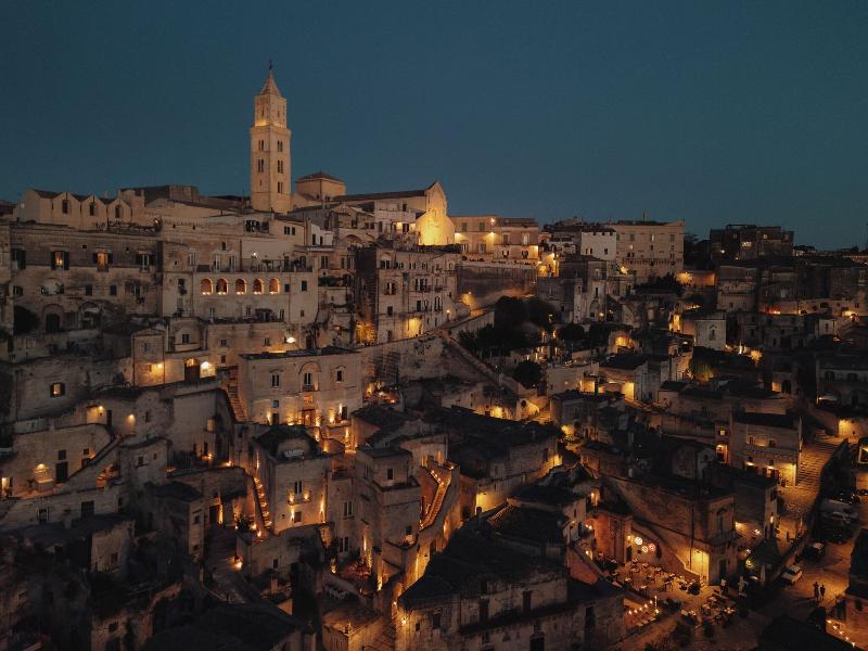 Vetera Matera image