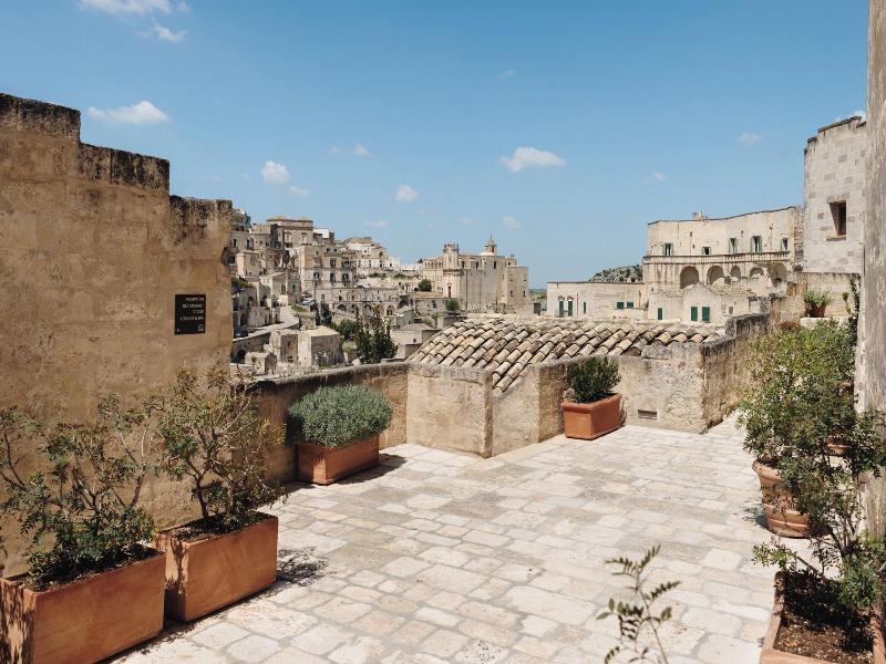 Vetera Matera image