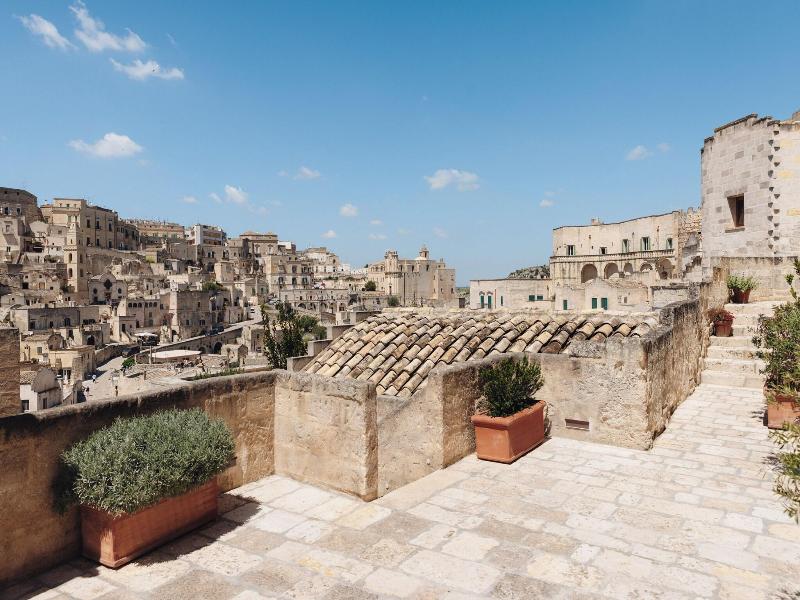 Vetera Matera image