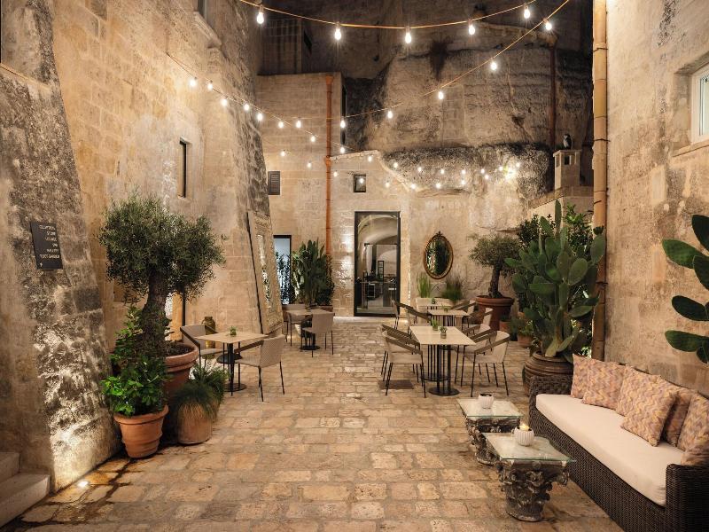 Vetera Matera image