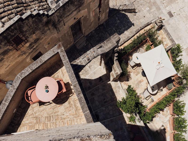 Vetera Matera image