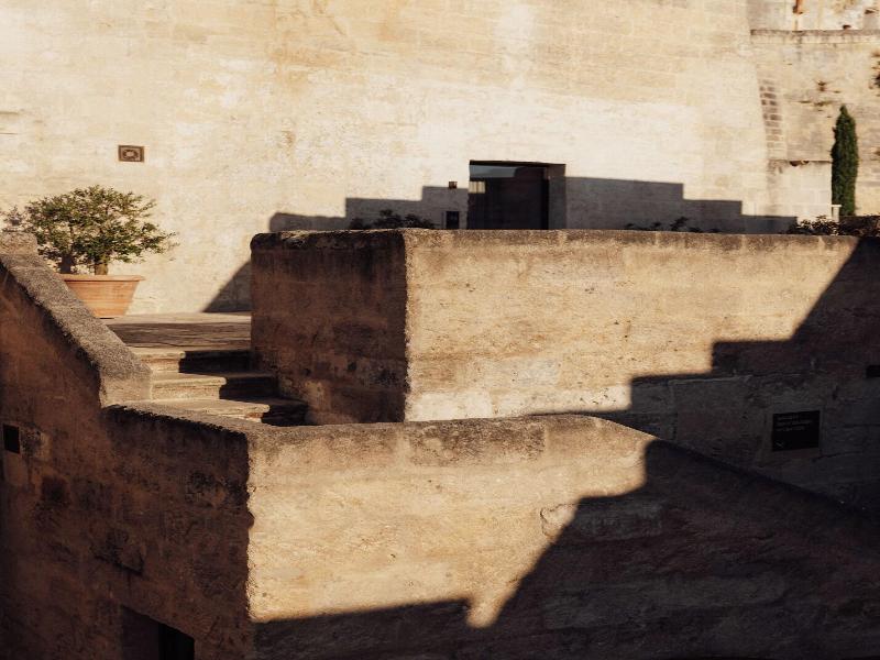 Vetera Matera image