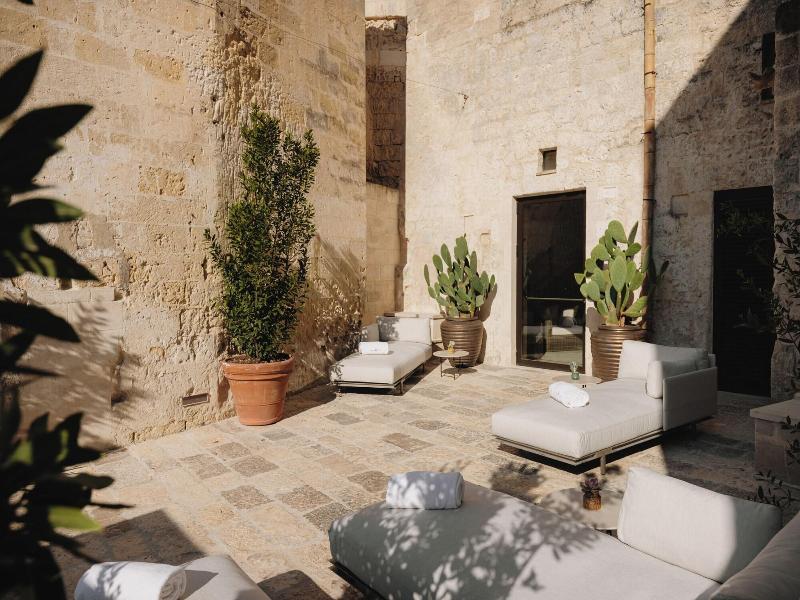 Vetera Matera image