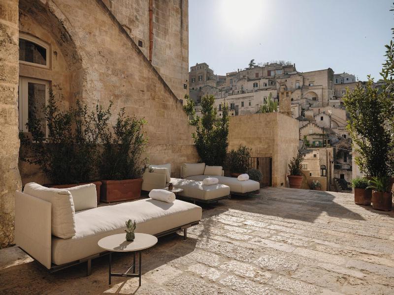 Vetera Matera image