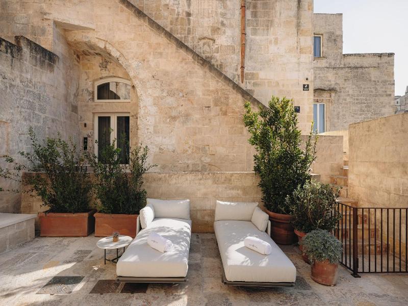 Vetera Matera image