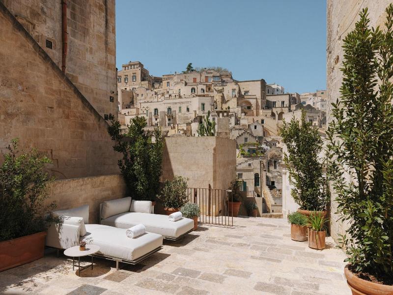 Vetera Matera image