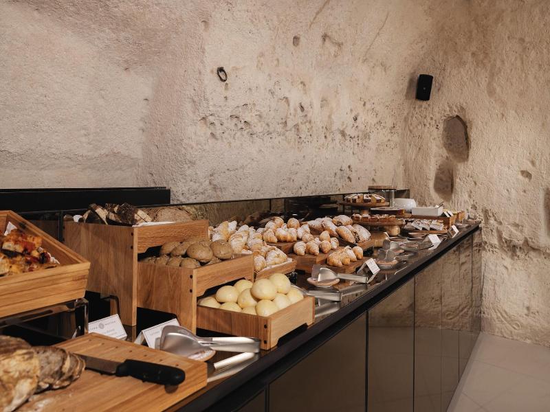 Vetera Matera image
