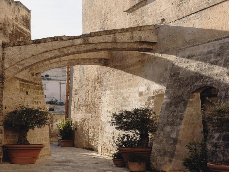 Vetera Matera image