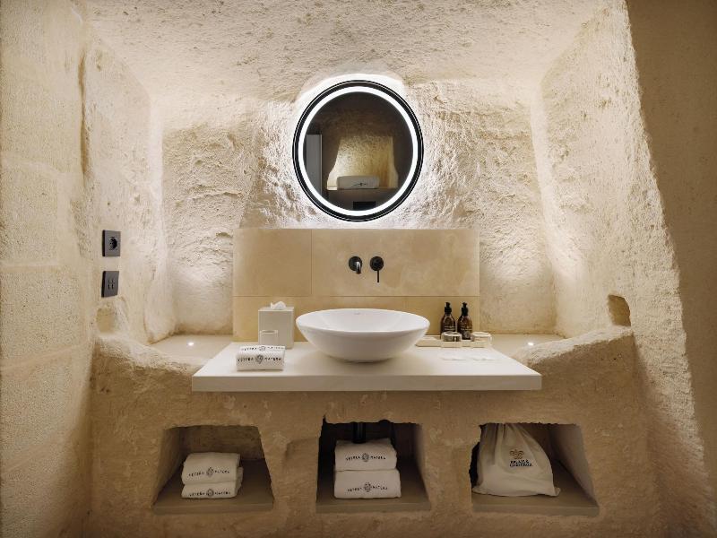 Vetera Matera image