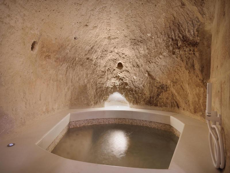 Vetera Matera image