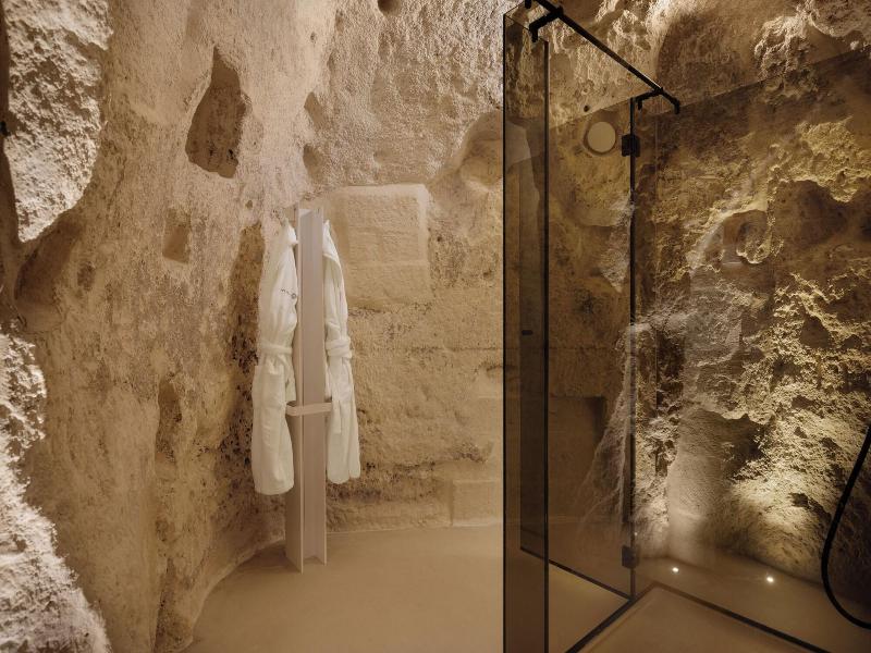 Vetera Matera image