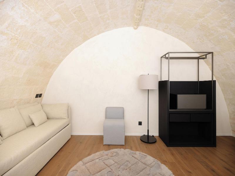 Vetera Matera image